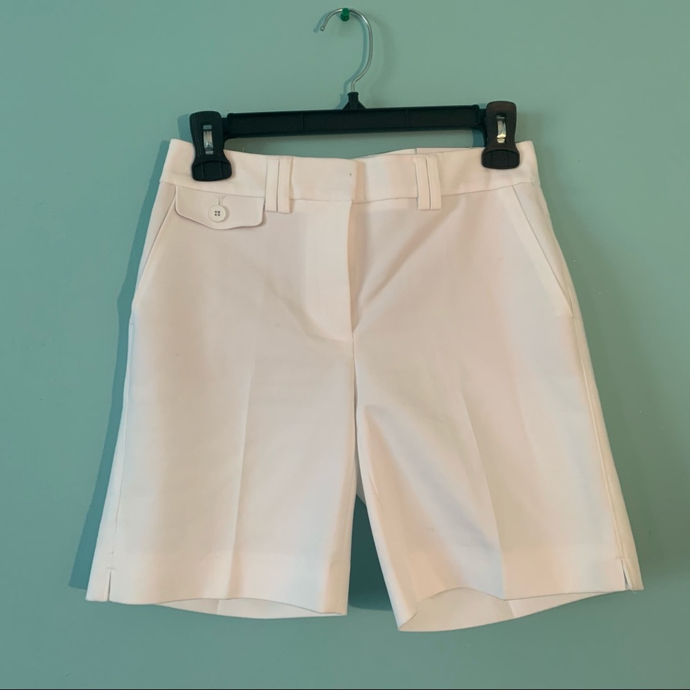NWT | White House Black Market white 7” shorts